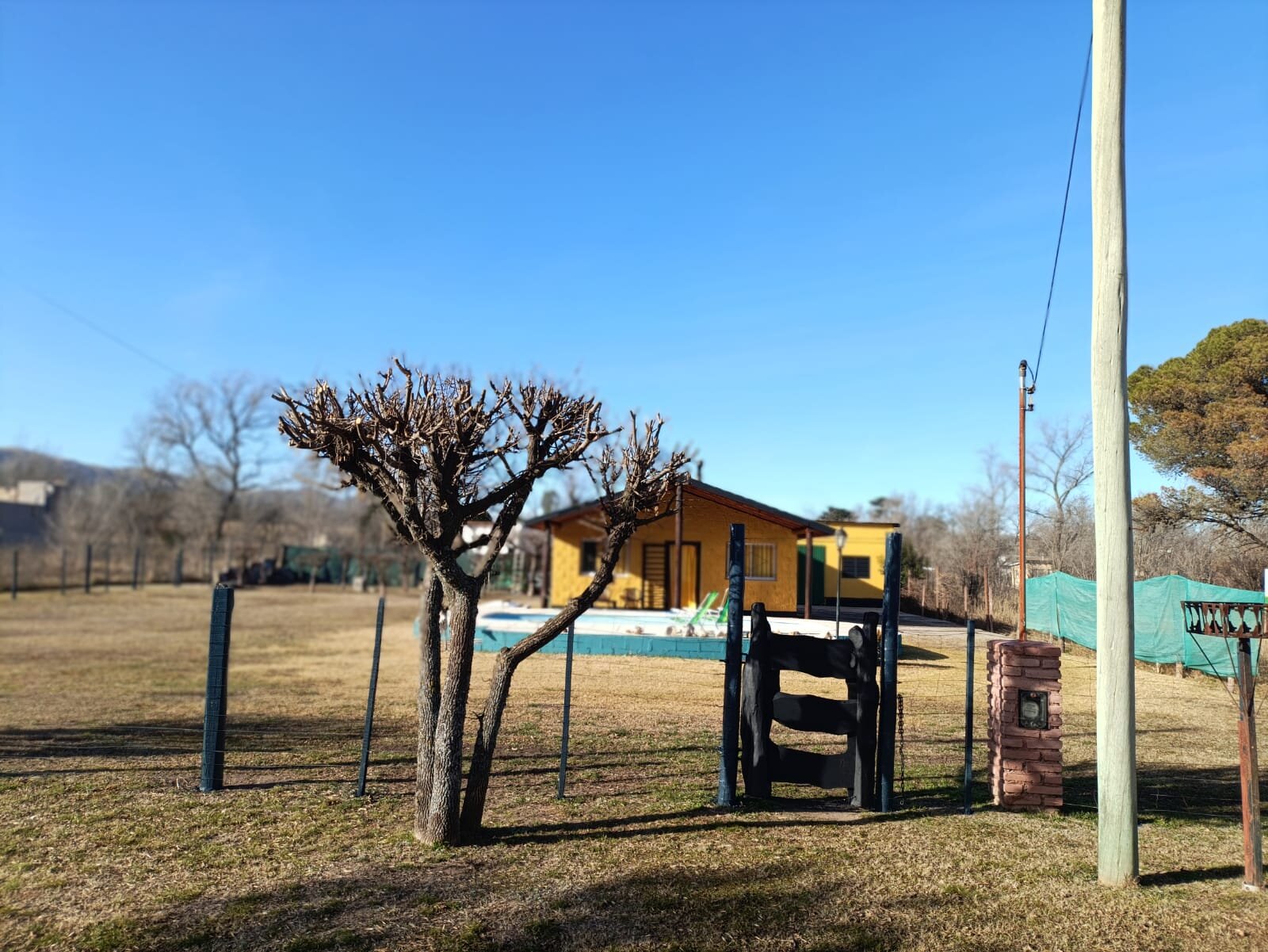 Casa, Jardín, Pileta y Galpón... algo más?