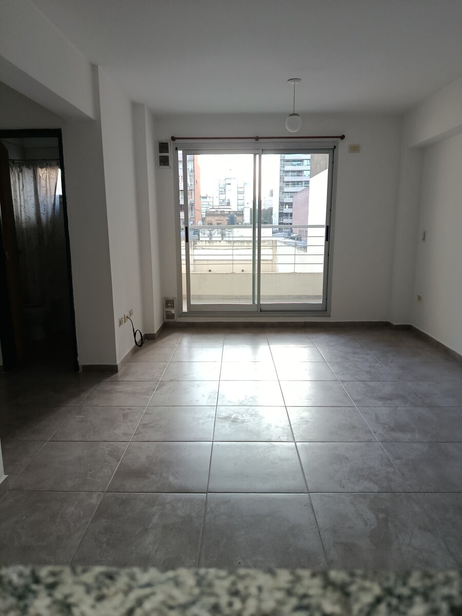 Amplíio monoambiente - Edificio con pileta - Imagen 5