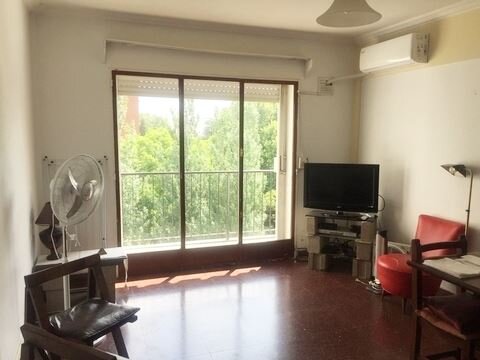 Coghlan, Naon 2700, 3 amb, 75m2, u$s 850 + expensas ( Junio 2026= aprox $ 180,000) + servicios. - 3