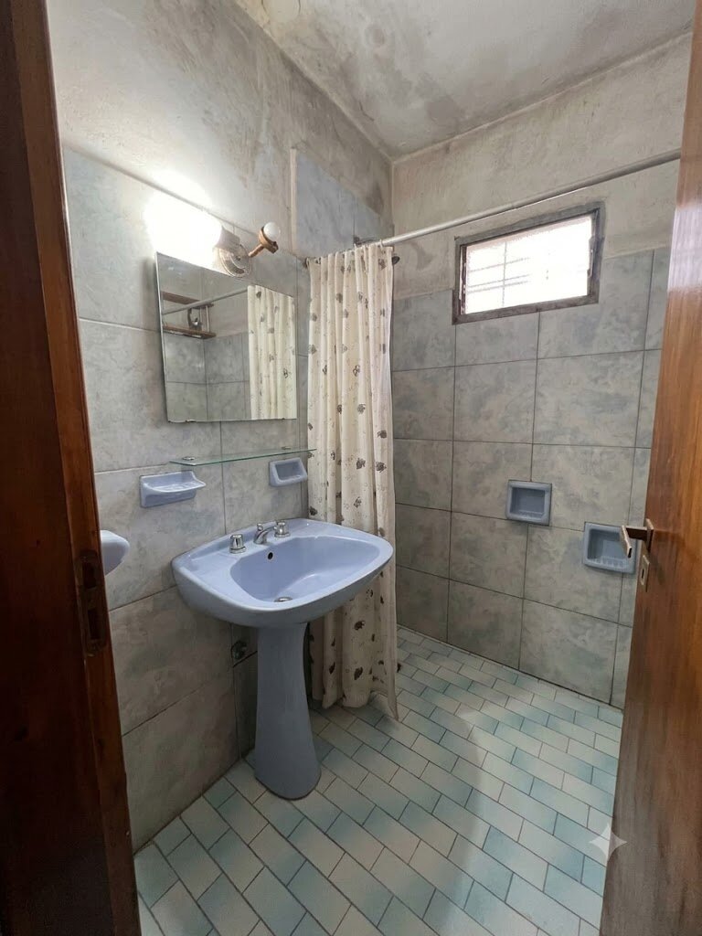 Propiedad ubicada en Barrio Los Pinos - Calle Los Pinos al 100 - 7