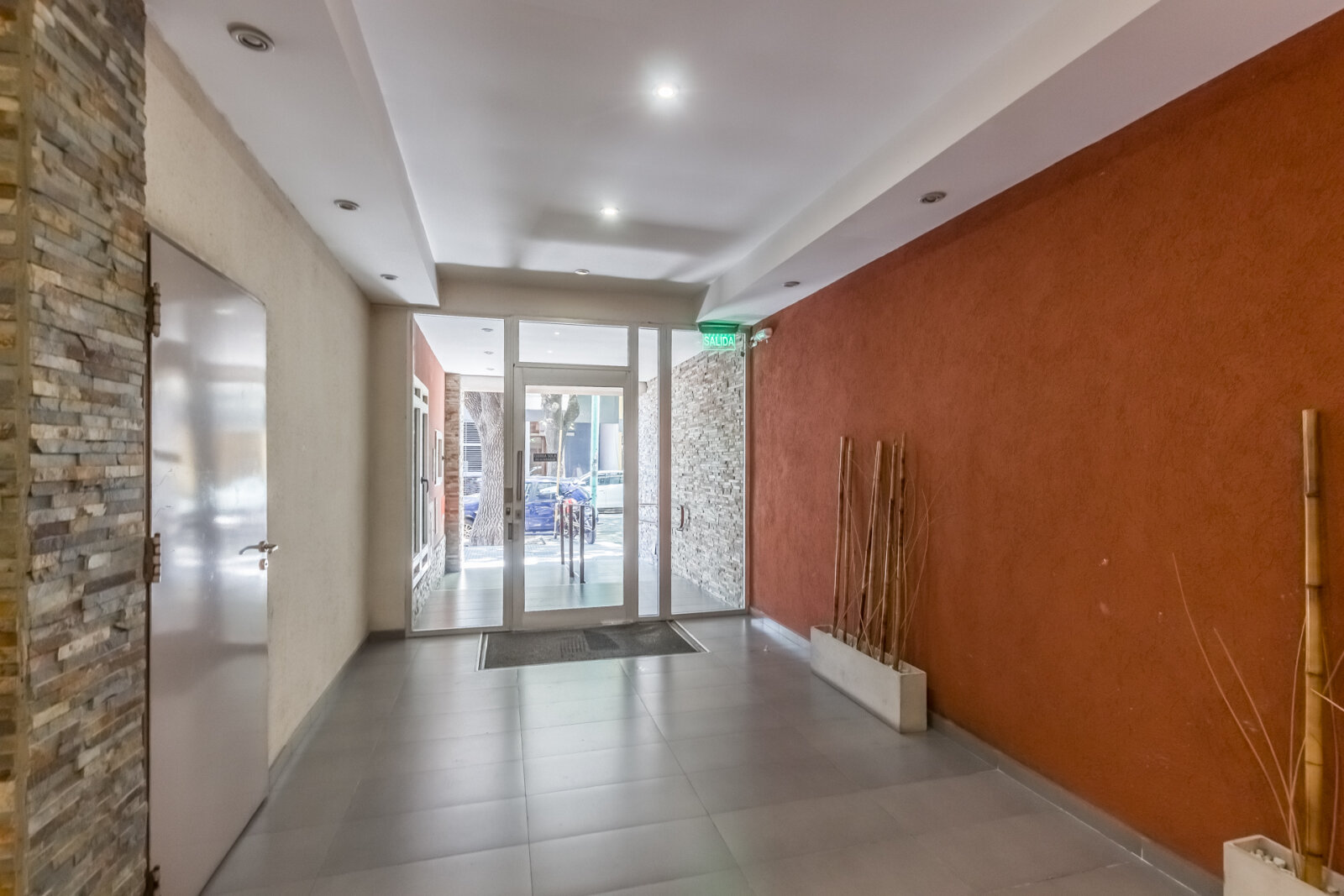 Edificio Corporativo en Venta | 6 Plantas | Ideal Empresas e Inversores - 3