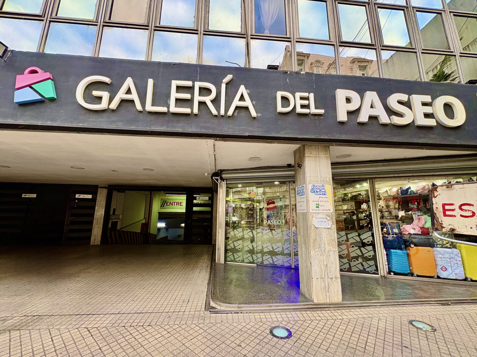 Local en alquiler. Galeria del Paseo. - 15