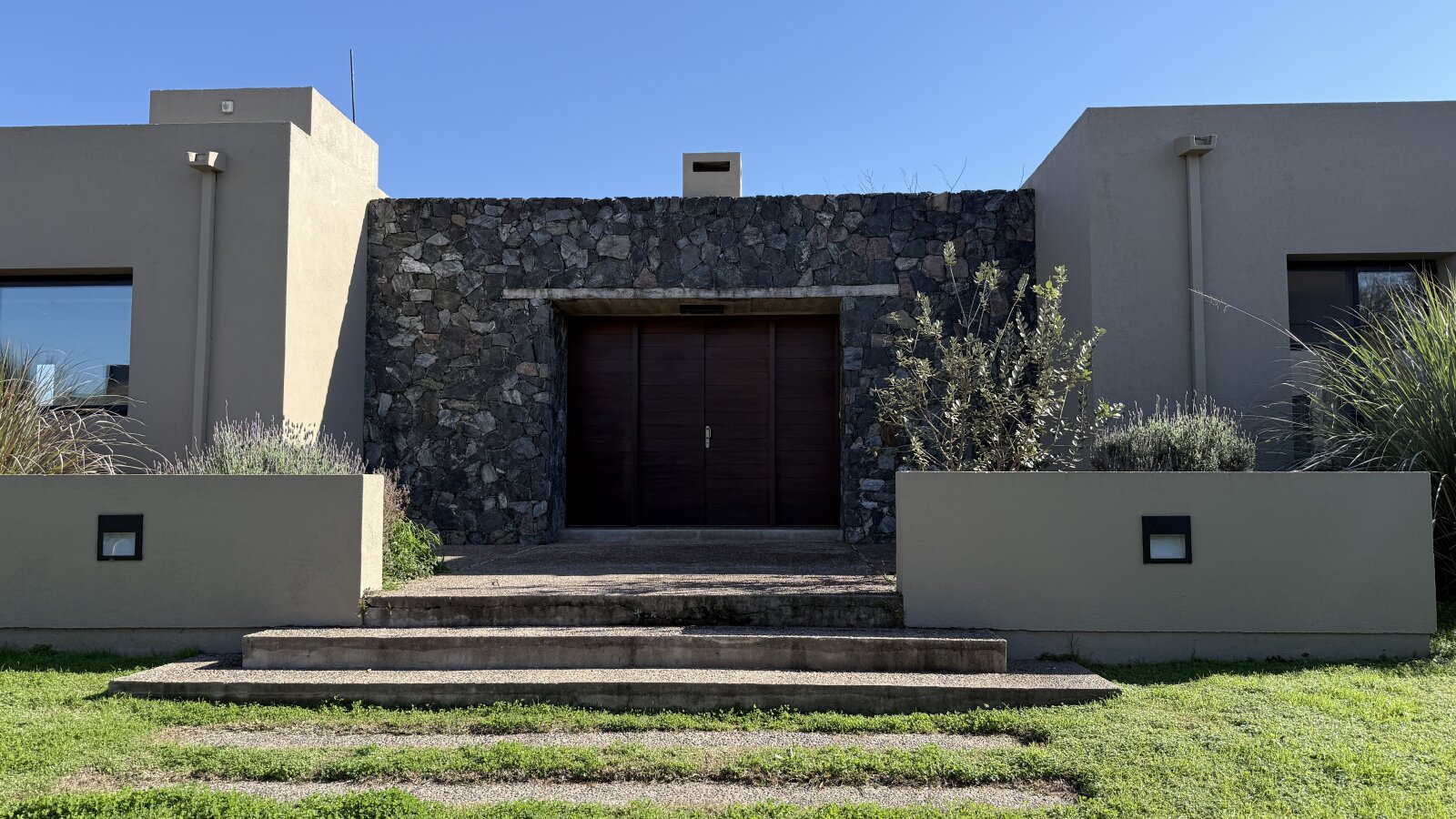 VENTA EXCELENTE CASA EN LA SERENA MENDIOLAZA - Imagen 33
