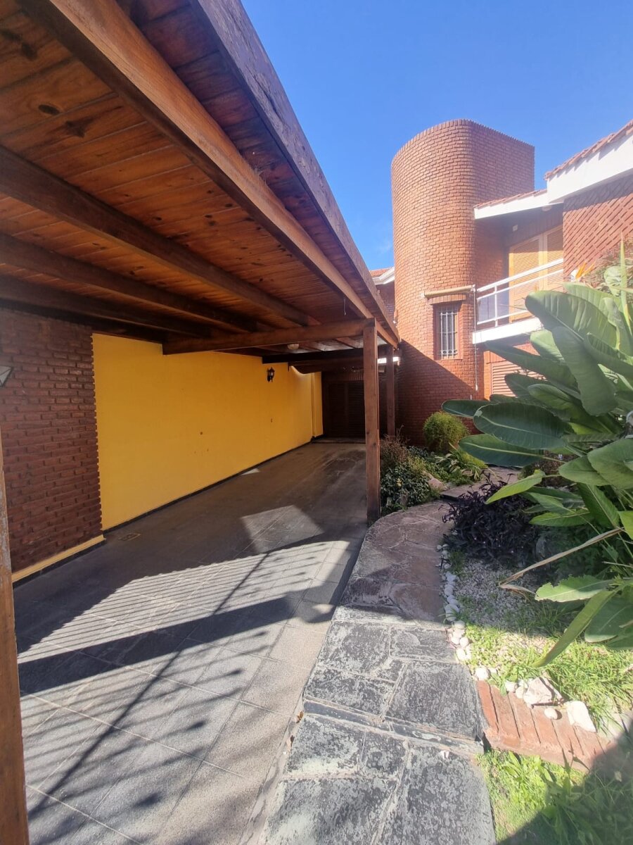Vendo B° Ayacucho ( detalles de categoria) - Imagen 6