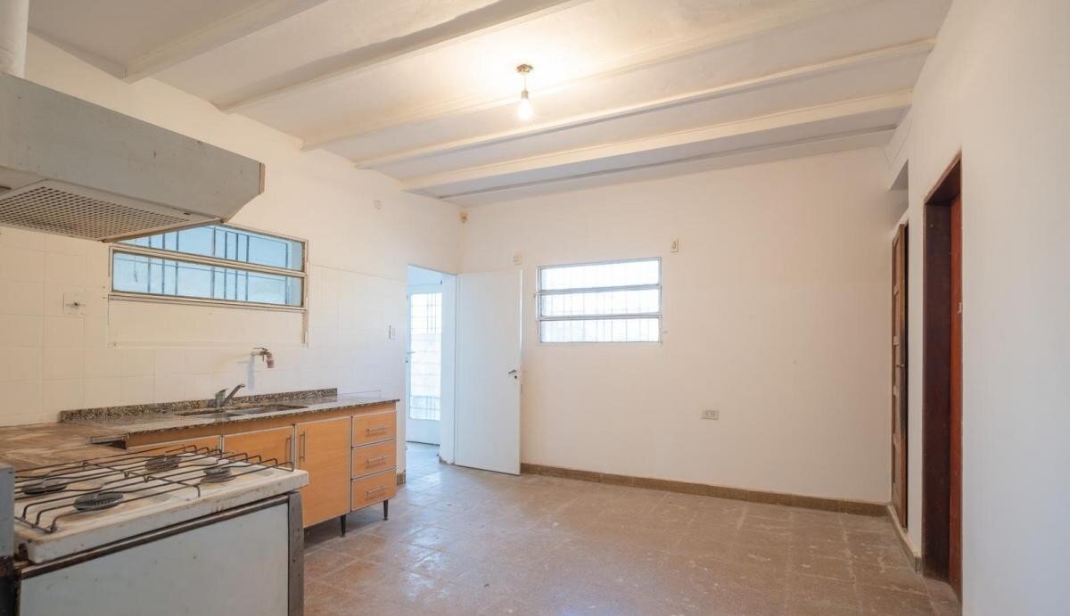 006 Casa de 2 Dormitorios 2 Baños en Barrio San Nicolás Apta Crédito - Imagen 4