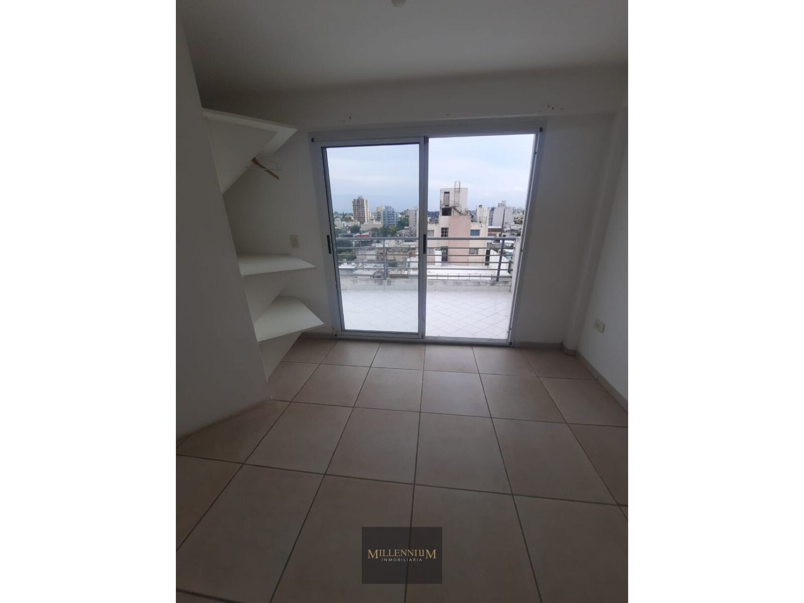 Semi piso 2 dorm y 2 baños con Balcon en alquiler- Alto Alberdi - Imagen 12