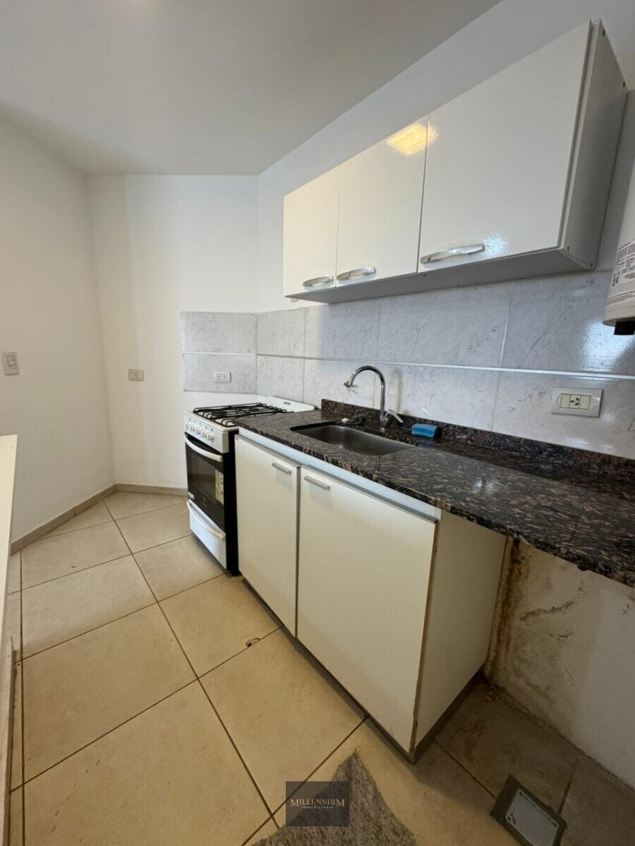Semi piso 2 dorm y 2 baños con Balcon en alquiler- Alto Alberdi - Imagen 22