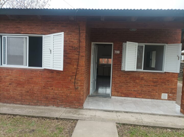 Casas - Rosario -  Alquiler