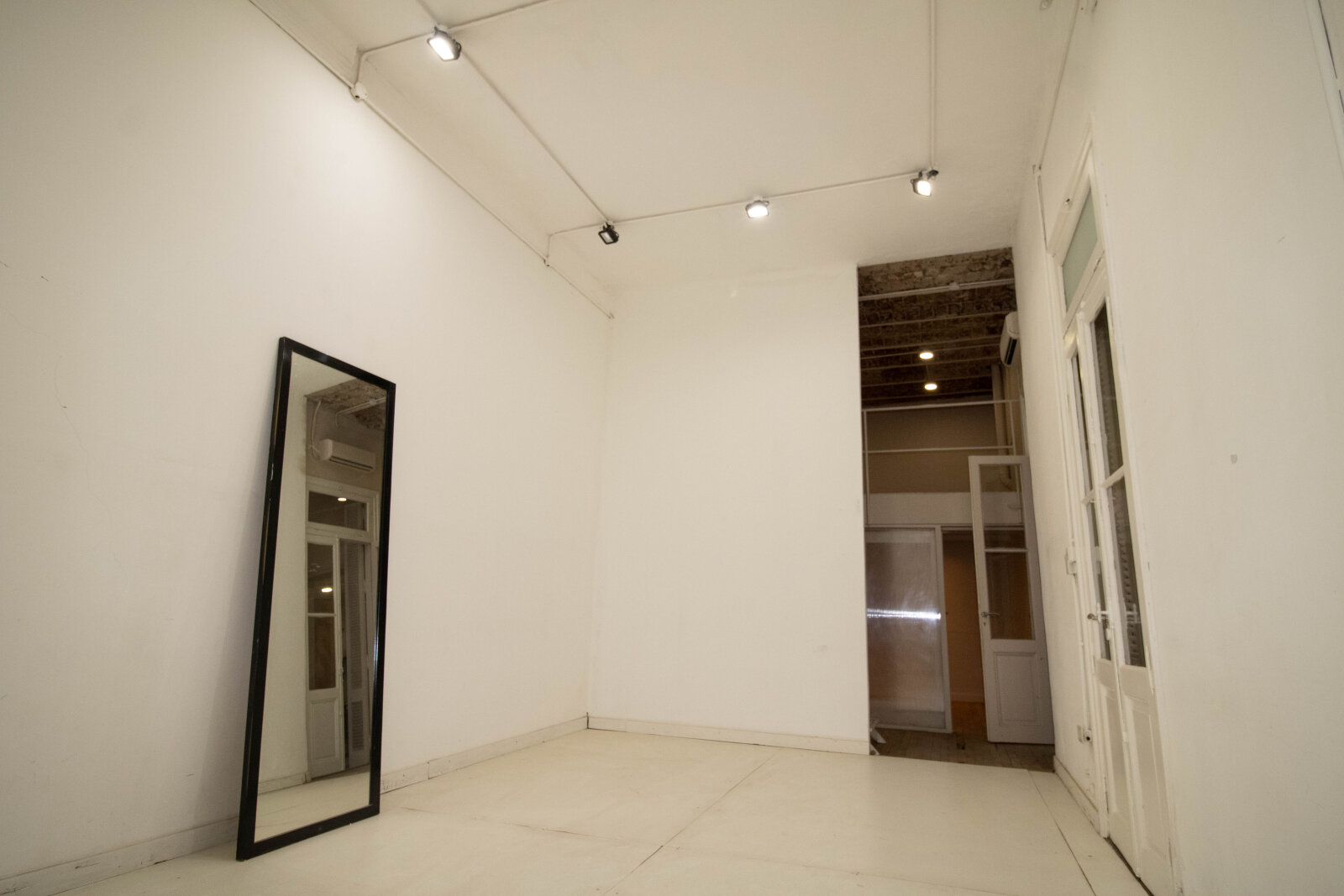 Casa 5 Ambientes en Alquiler - Patio, terraza y garage - 254m² - Unicamente destino COMERCIAL - Palermo - 8