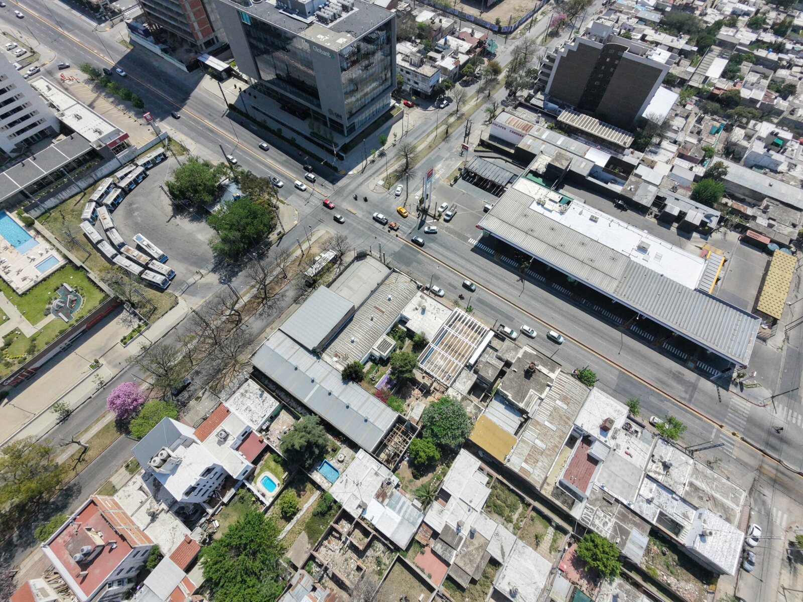LOTE 228M2 APTO EDIFICIO SOBRE AV COLON - Imagen 9
