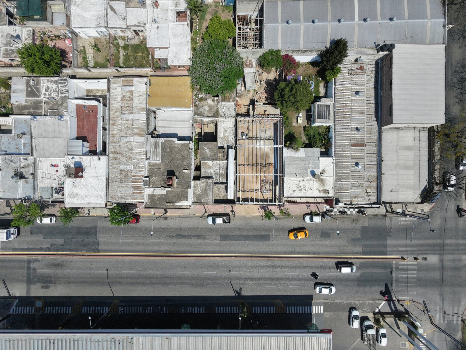 LOTE 228M2 APTO EDIFICIO SOBRE AV COLON - Imagen 8