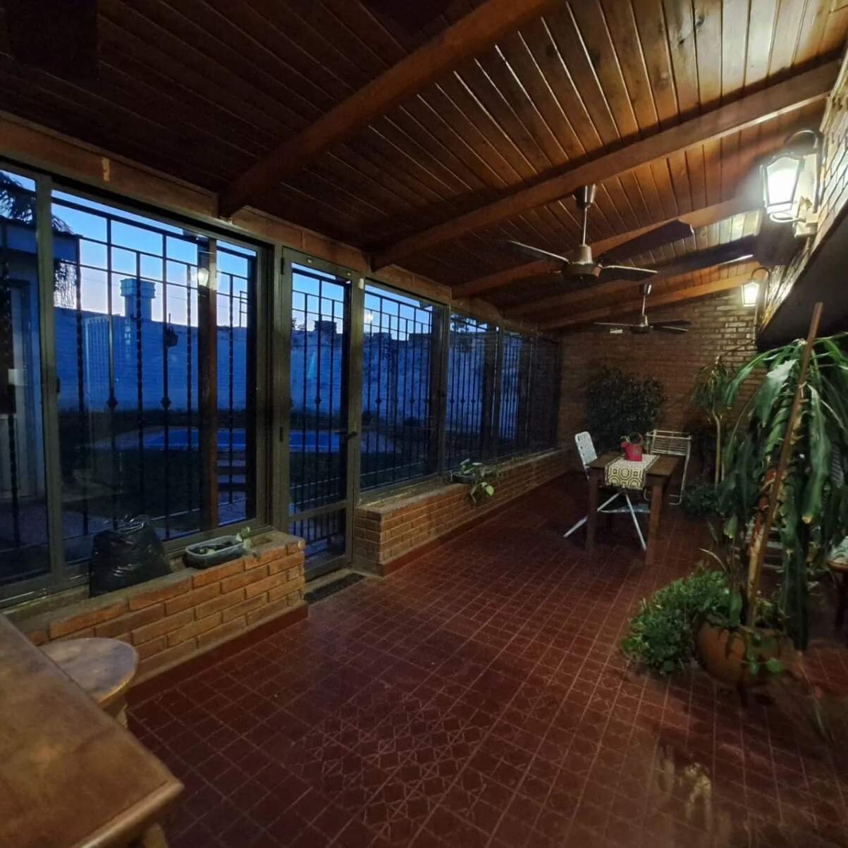 003-Casa con patio, pileta y quincho en Barrio San Pablo, Moron 3132 - Imagen 14