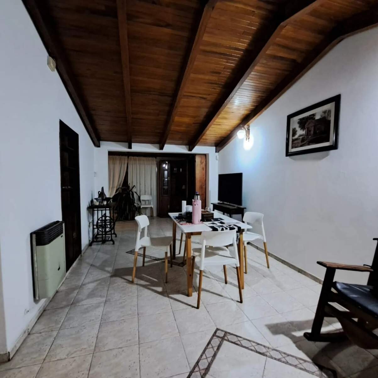 003-Casa con patio, pileta y quincho en Barrio San Pablo, Moron 3132 - Imagen 4