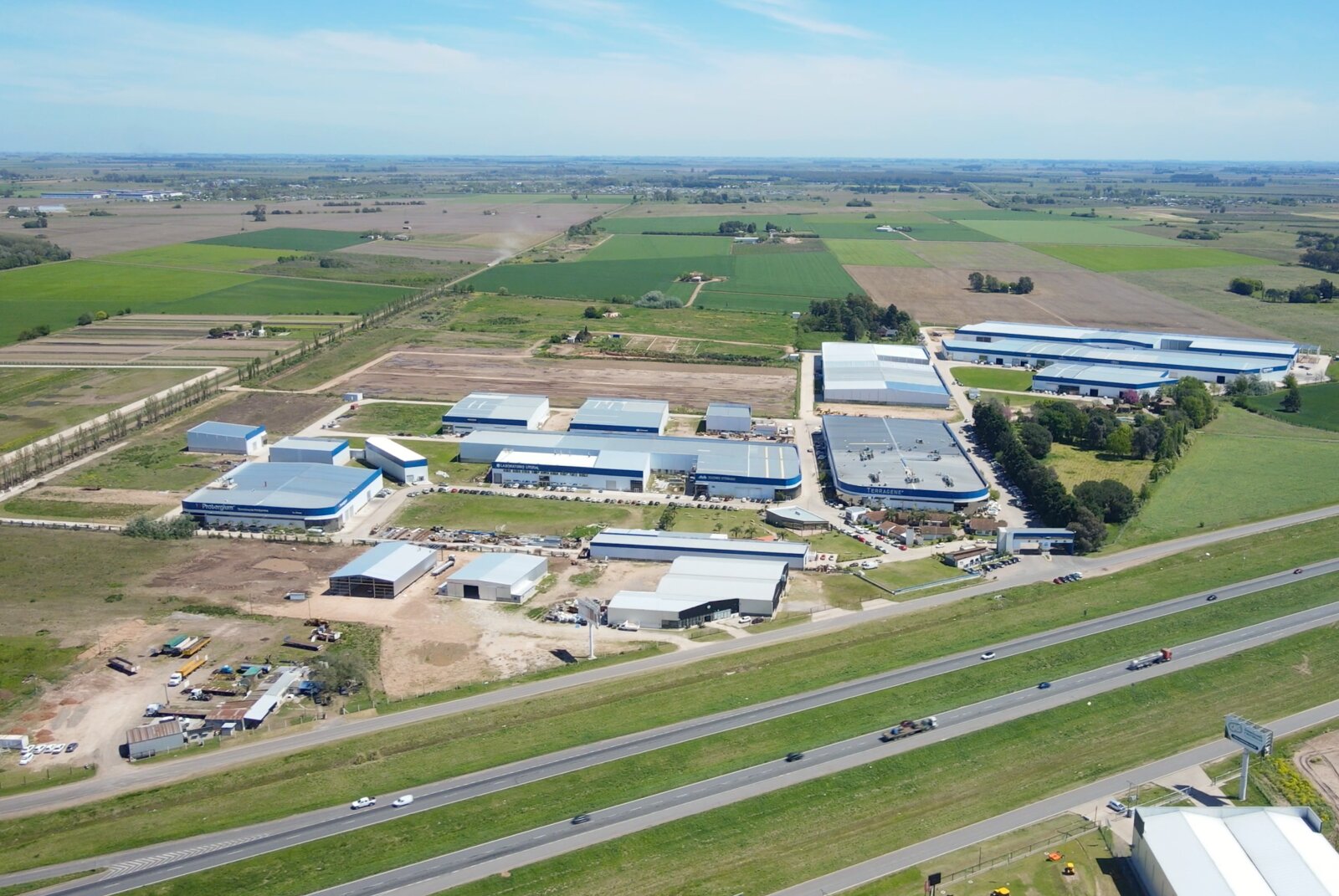Micro Parque Industrial - Nave 850 m2 — foto 2
