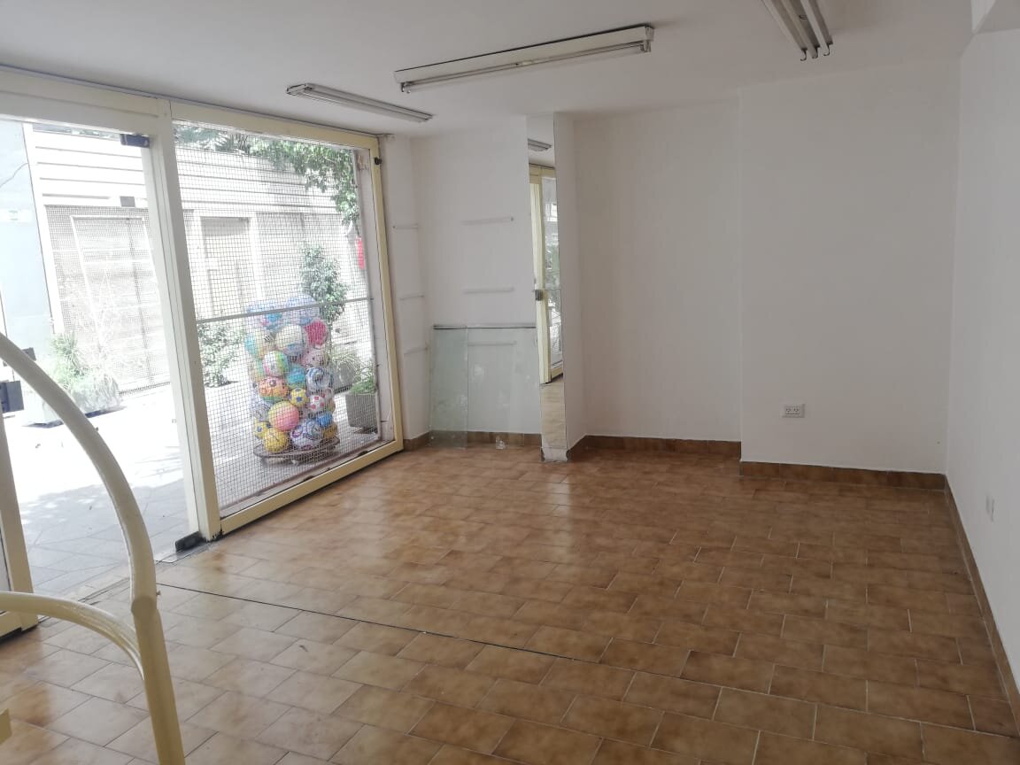 Local Comercial 72m² en San Martín 200 - Centro - Excelente Ubicación - Imagen 2