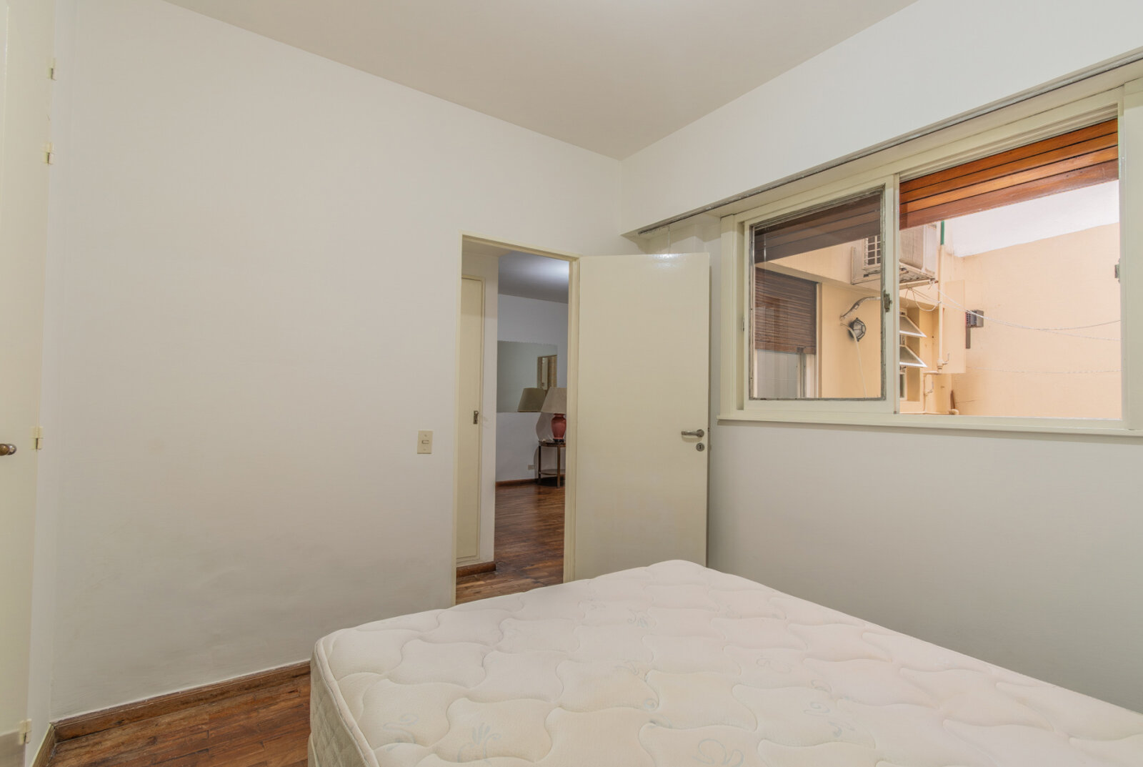 VENTA. DEPARTAMENTO 2 AMBIENTES. CON PATIO. RETIRO - 17