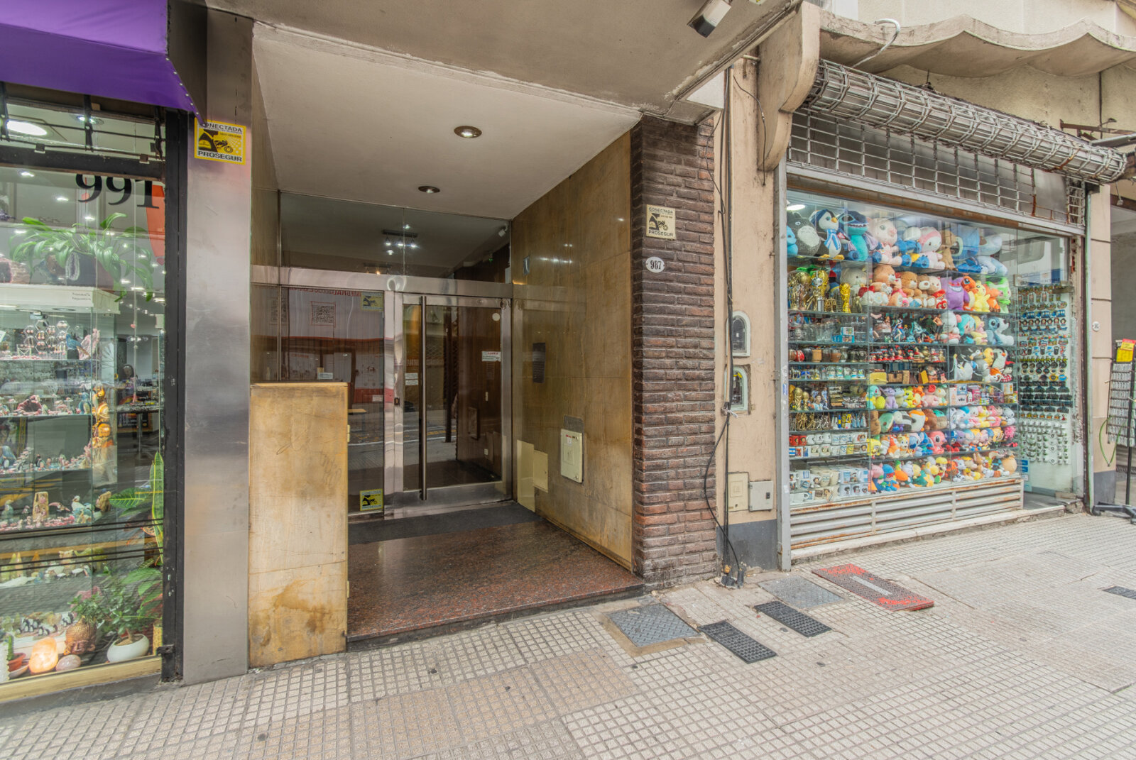 VENTA. DEPARTAMENTO 2 AMBIENTES. CON PATIO. RETIRO - 26