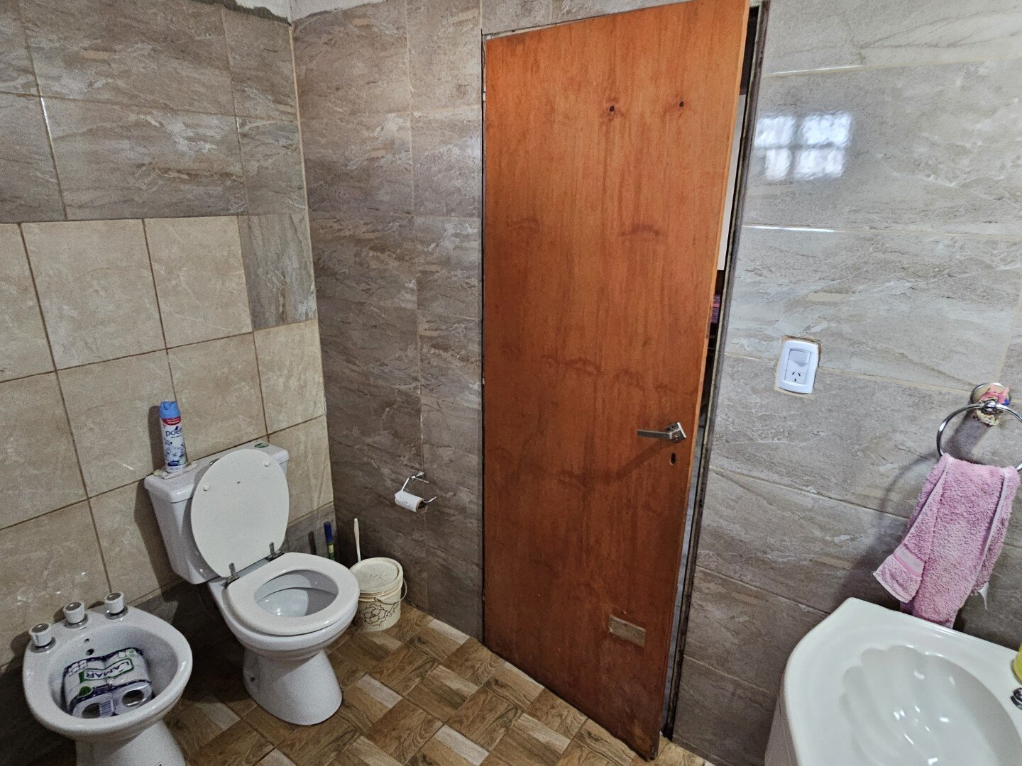 VENTA | Casa de 3 dormitorios sobre amplio terreno! Coronel Pringles, entre Liniers y Boulevard Brown - 20
