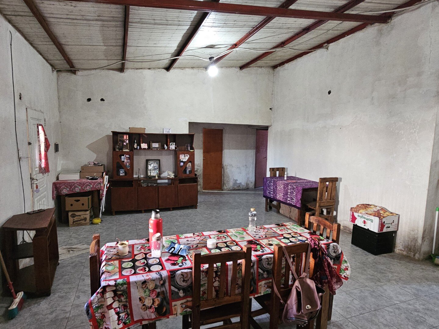 VENTA | Casa de 3 dormitorios sobre amplio terreno! Coronel Pringles, entre Liniers y Boulevard Brown - 7