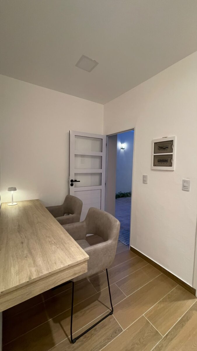Departamento 2 Dormitorios Apto Crédito | Patio con Asador | Cochera | Centro de Córdoba | Reciclado a Nuevo - 6