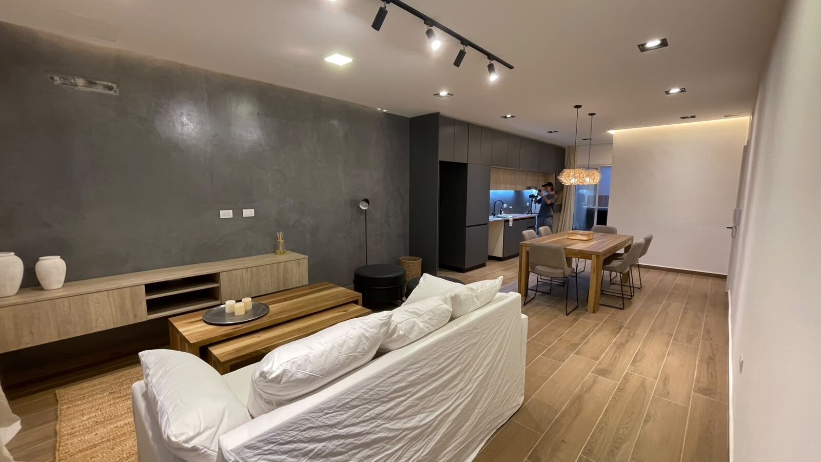 Departamento 2 Dormitorios Apto Crédito | Patio con Asador | Cochera | Centro de Córdoba | Reciclado a Nuevo - 3