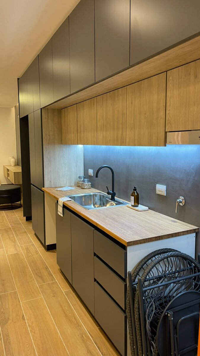 Departamento 2 Dormitorios Apto Crédito | Patio con Asador | Cochera | Centro de Córdoba | Reciclado a Nuevo - 10