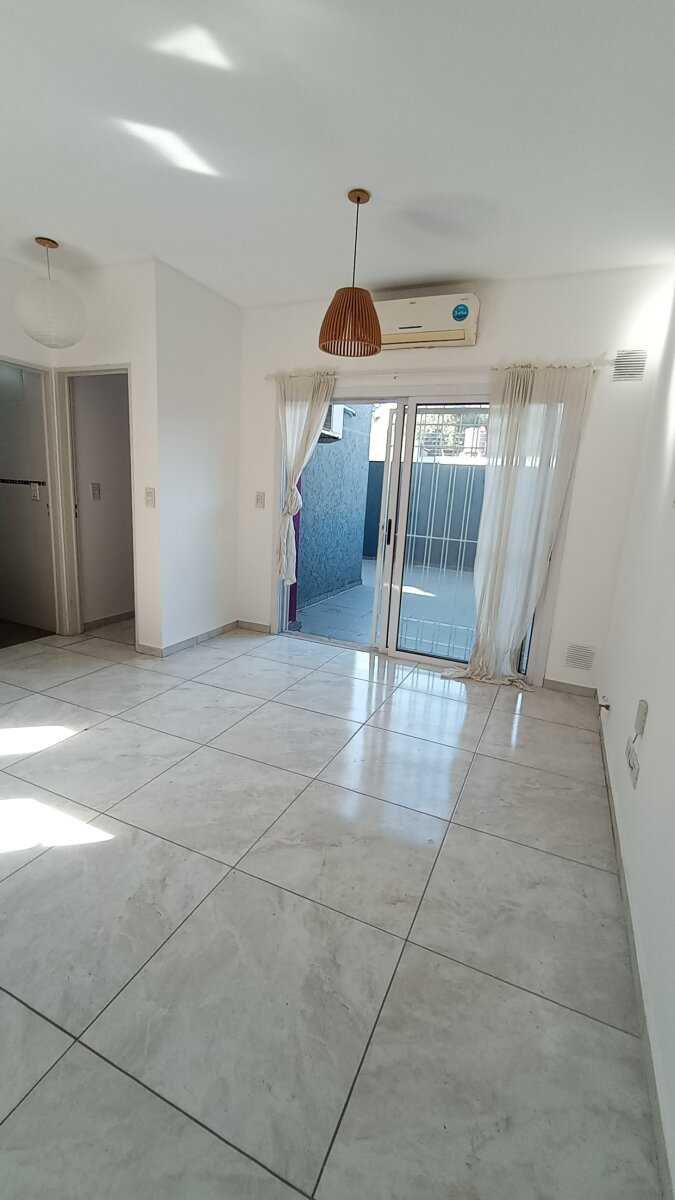 Departamento en venta dos ambientes con cochera - 2