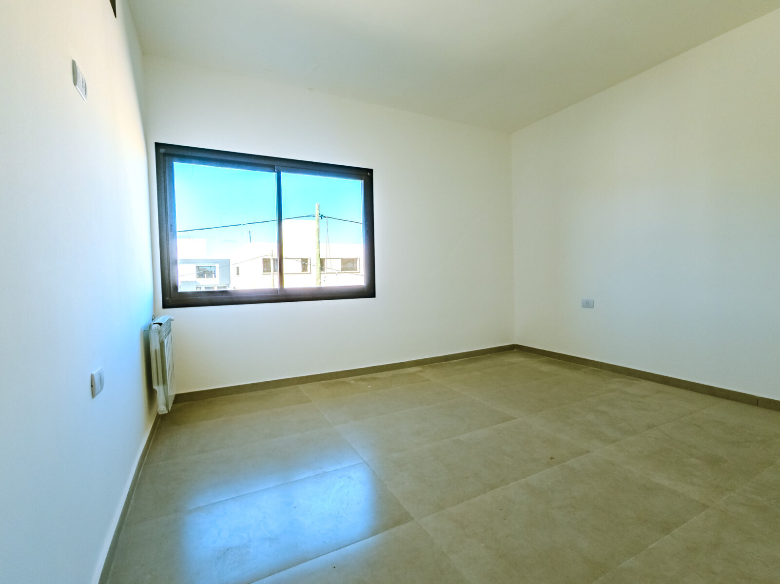 Duplex A Estrenar de 2 dormitorios con cochera y galería con asador. Mza 41 Lote 20. Docta Boulevard - Imagen 19