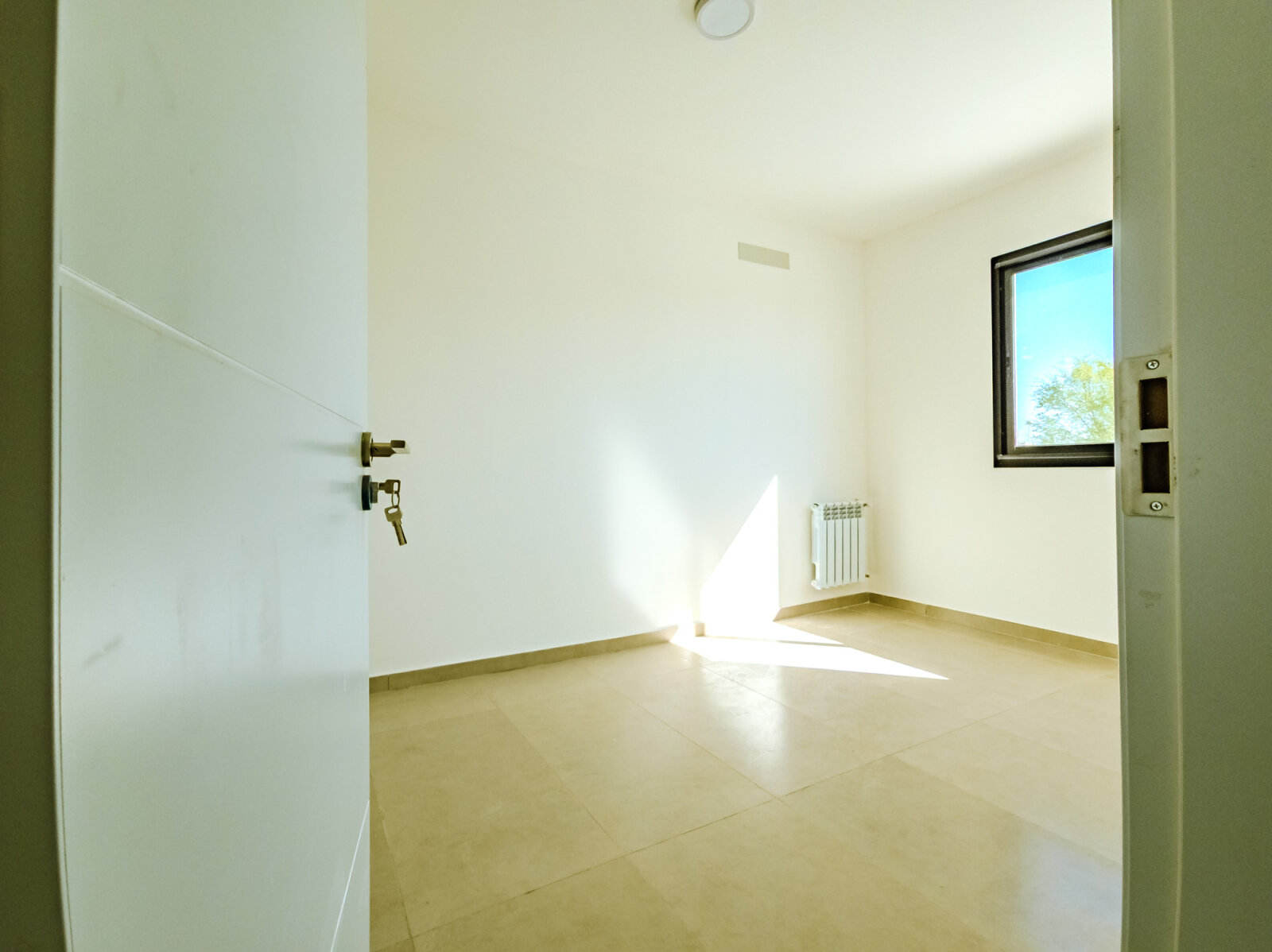 Duplex A Estrenar de 2 dormitorios con cochera y galería con asador. Mza 41 Lote 20. Docta Boulevard - Imagen 22
