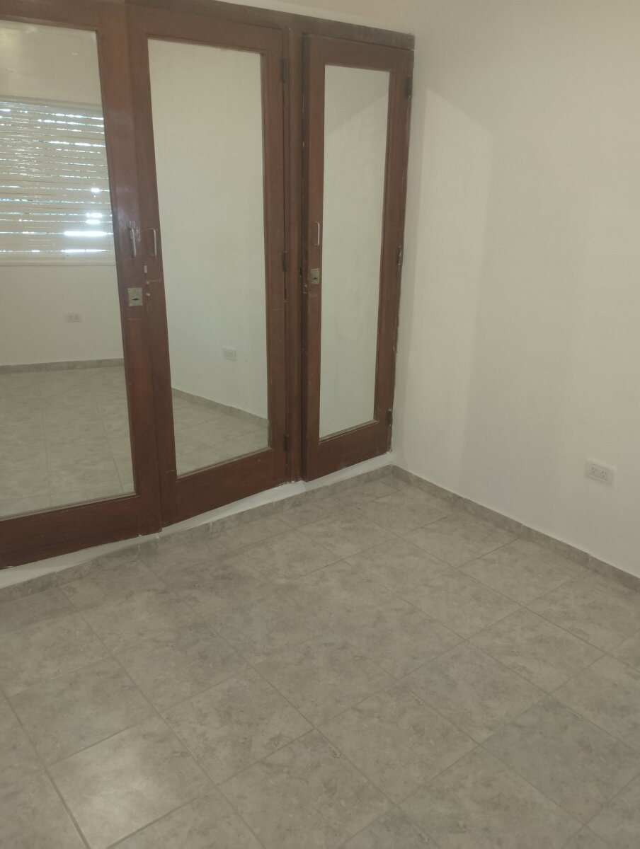 COLINAS DE V. SARSFIELD - RECICLADA-3 DOR -PATIO Y GGE - Imagen 11
