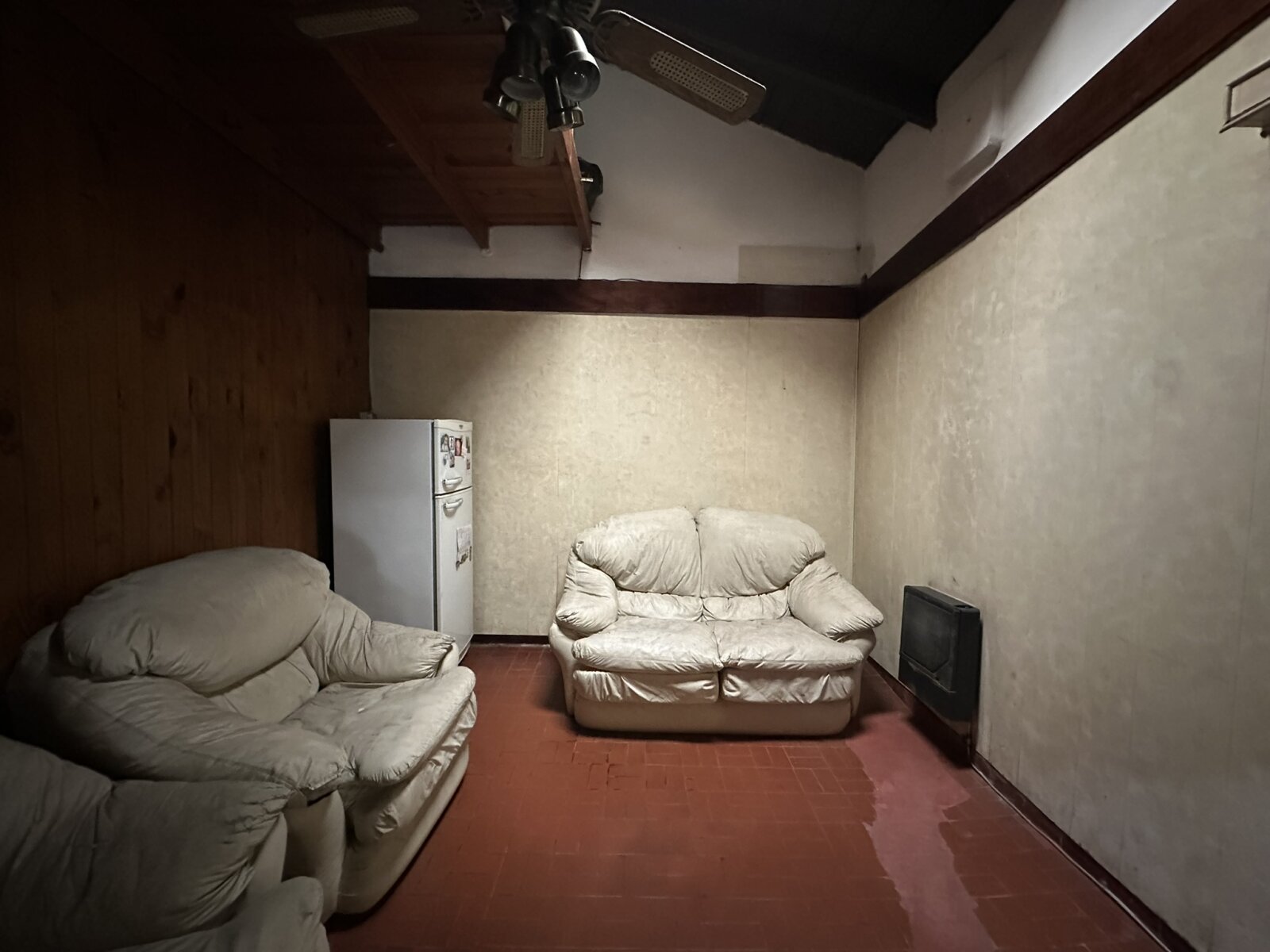CASA Y DEPARTAMENTO - 24