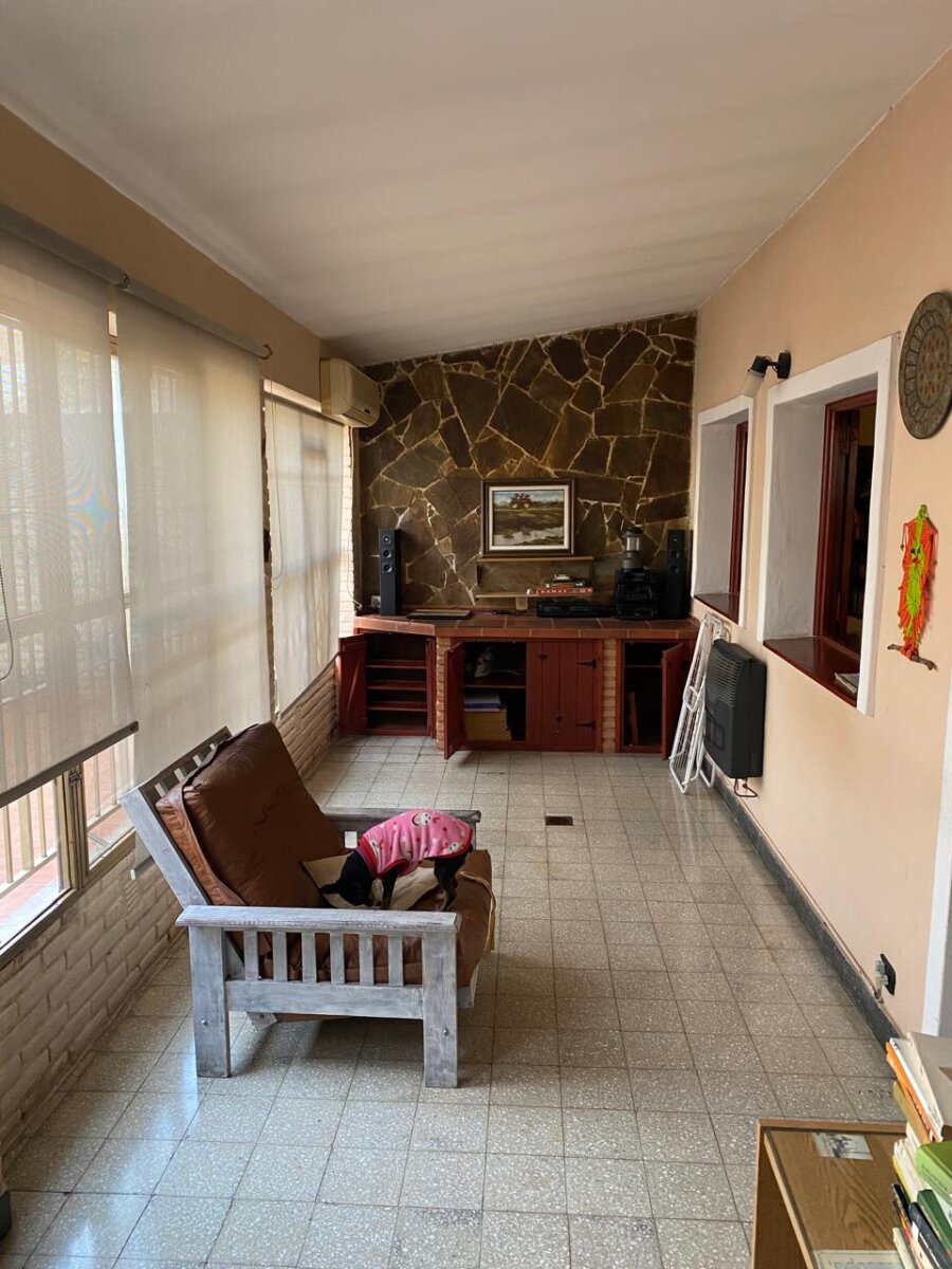 Casa Vucetich 357, compuesta por dos viviendas familiares independientes. - 14