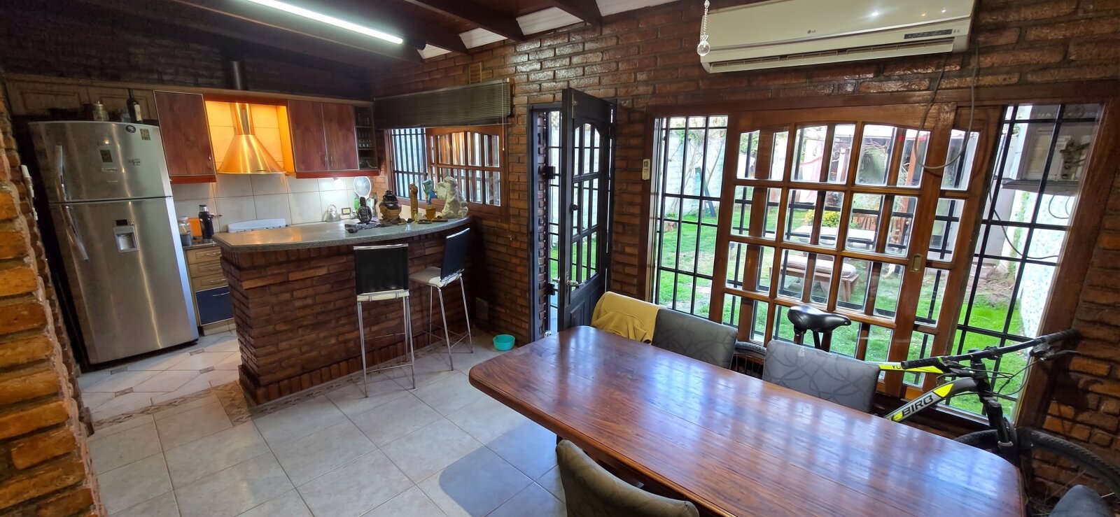 Alvarez Thomas 3328 - Casa de 3 dormitorios con patio y parrillero - 1