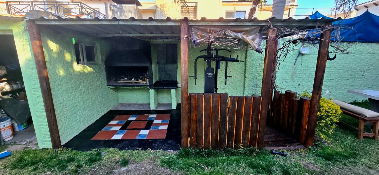 Alvarez Thomas 3328 - Casa de 3 dormitorios con patio y parrillero - 3