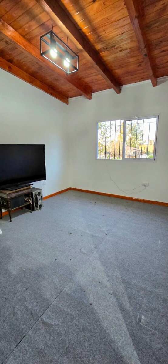 Alvarez Thomas 3328 - Casa de 3 dormitorios con patio y parrillero - 13