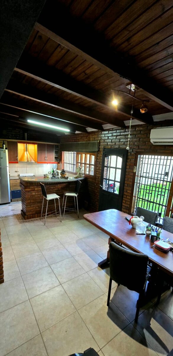 Alvarez Thomas 3328 - Casa de 3 dormitorios con patio y parrillero - 5