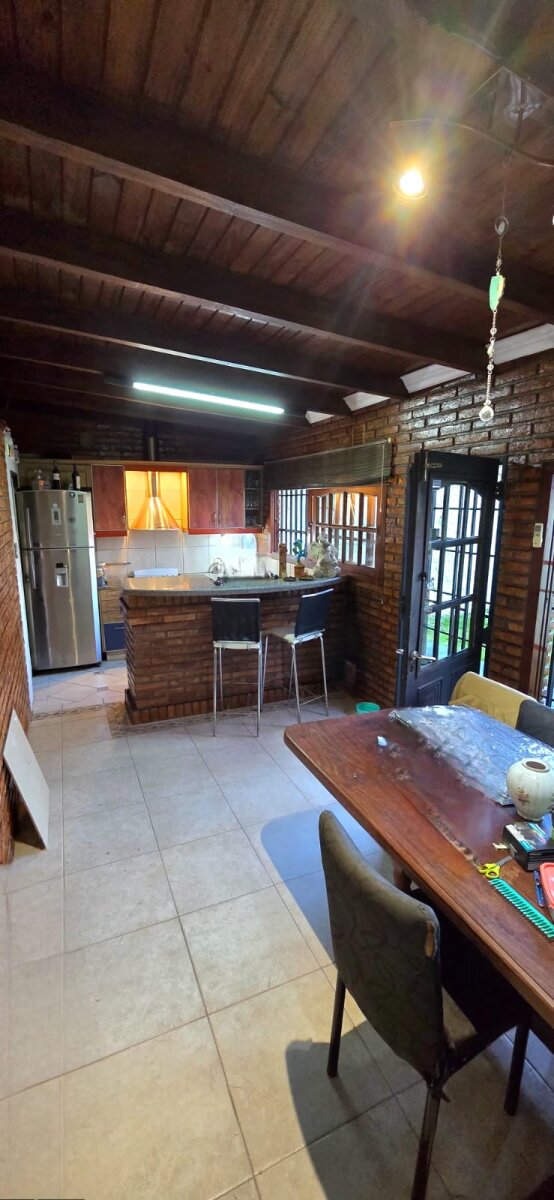 Alvarez Thomas 3328 - Casa de 3 dormitorios con patio y parrillero - 19