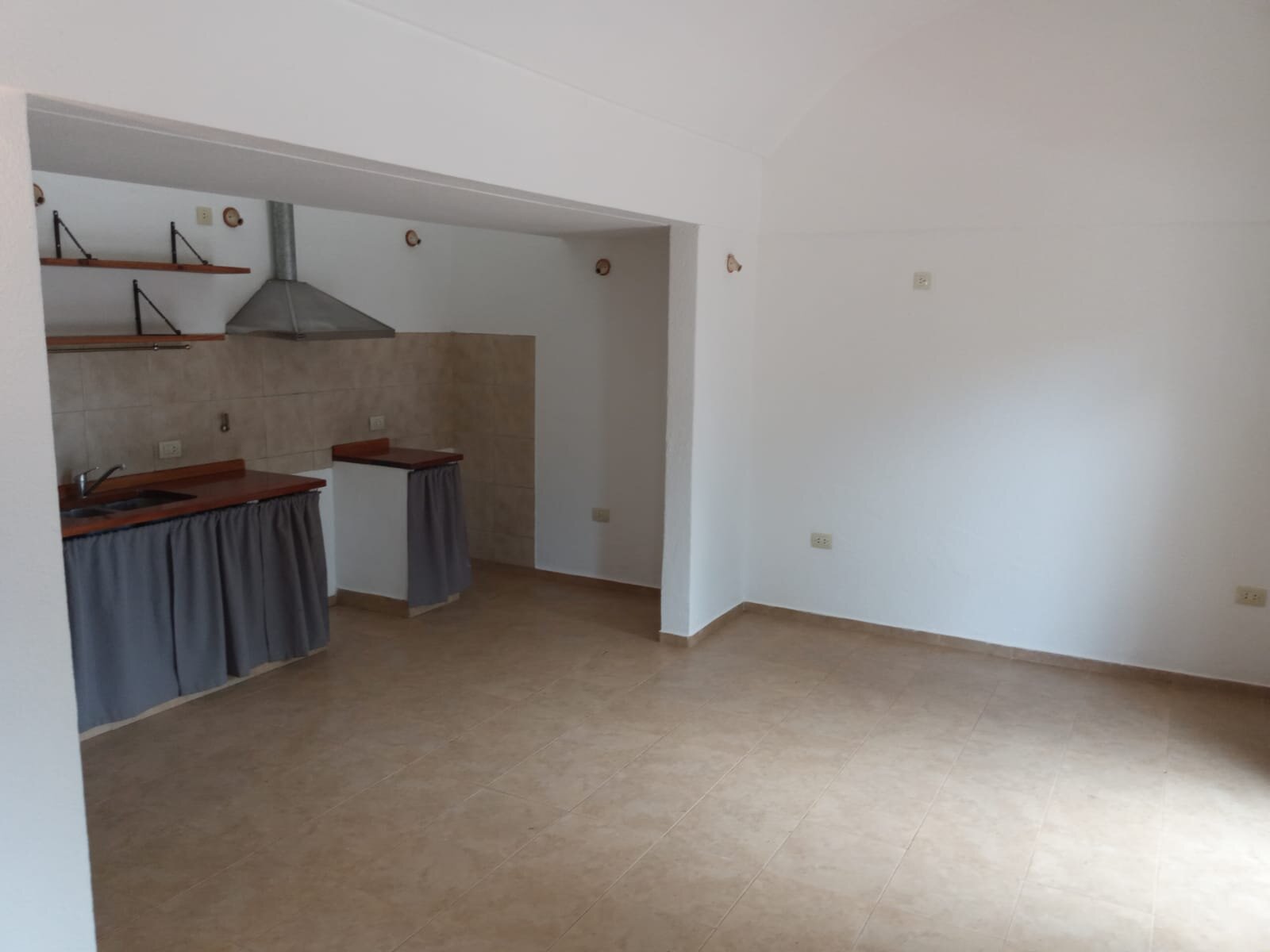VENDO ZONA VILLA ALLENDE GOLF - Imagen 6
