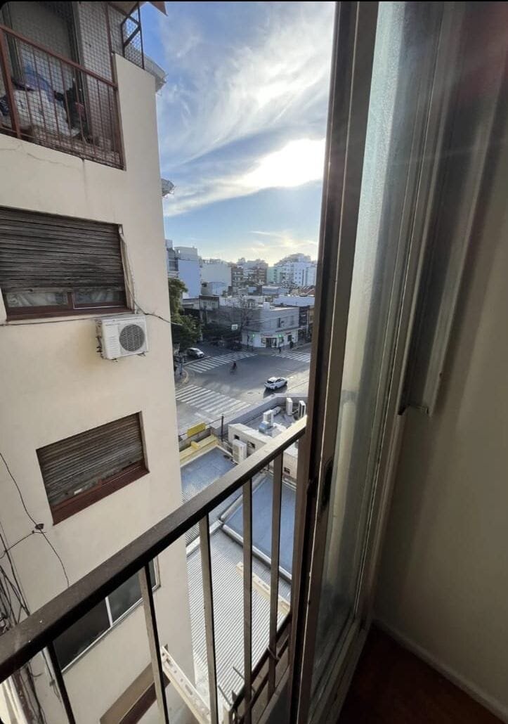 Oportunidad! Se Vende un Hermoso Monoambiente Luminoso - Caballito - 7