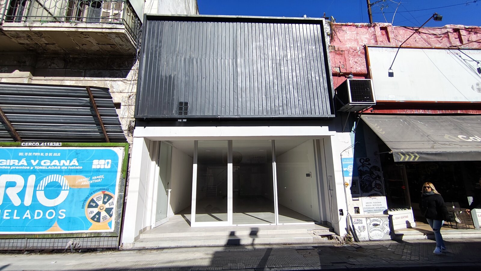 Amplio Local en Alquiler San Juan 1085. Centro.