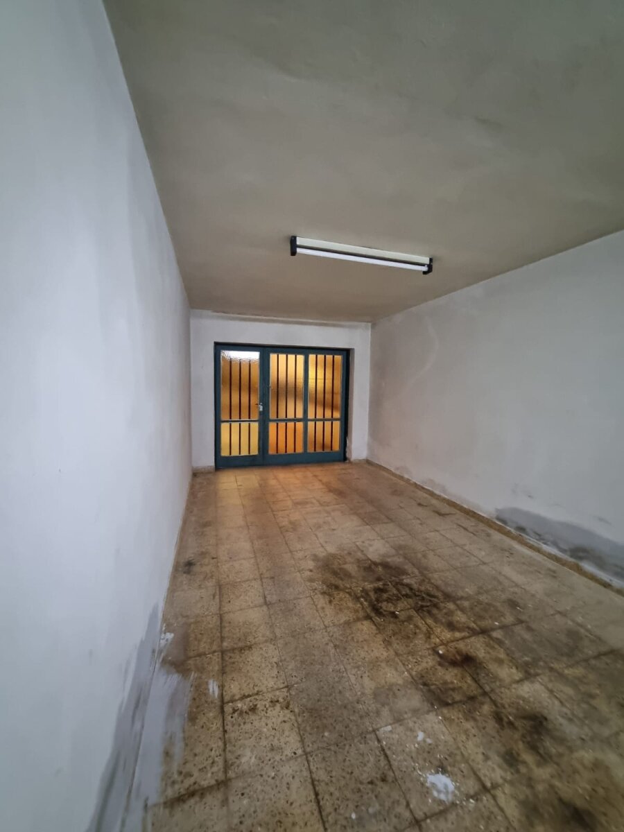 VENDO EN B° MARQUES DE SOBREMONTE - Imagen 12