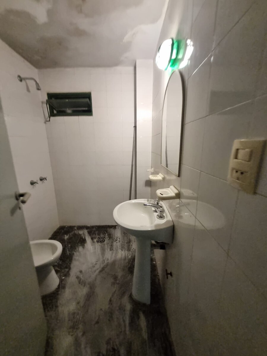 VENDO EN B° MARQUES DE SOBREMONTE - Imagen 9