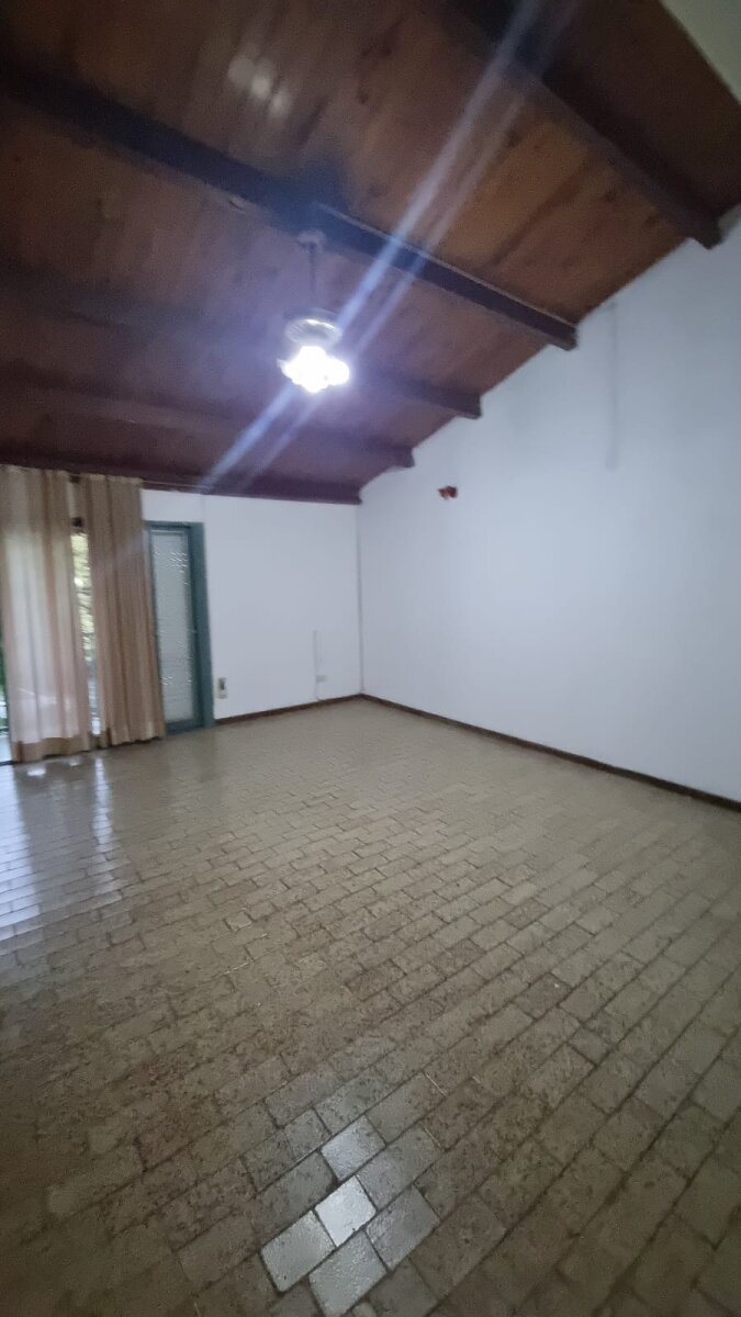 VENDO EN B° MARQUES DE SOBREMONTE - Imagen 18