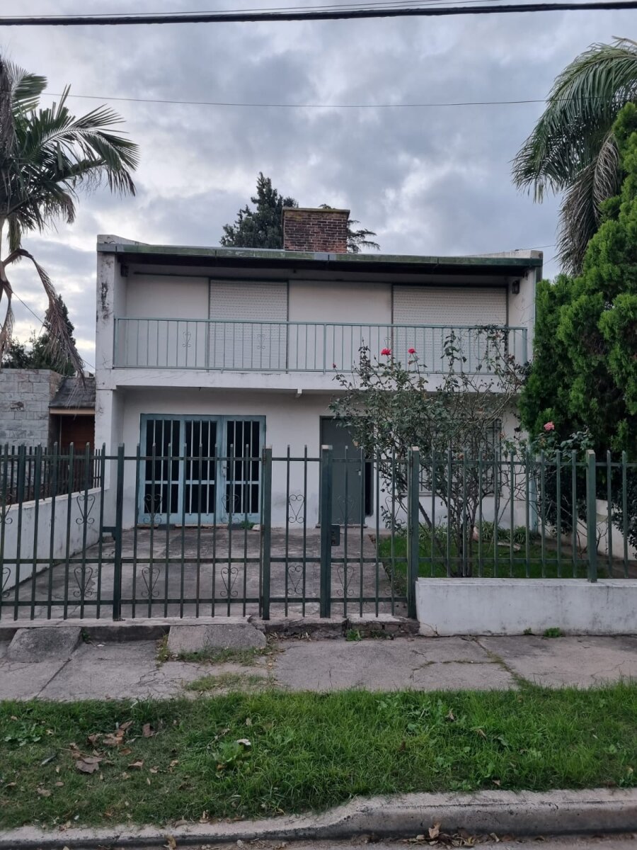 VENDO EN B° MARQUES DE SOBREMONTE - Imagen 2