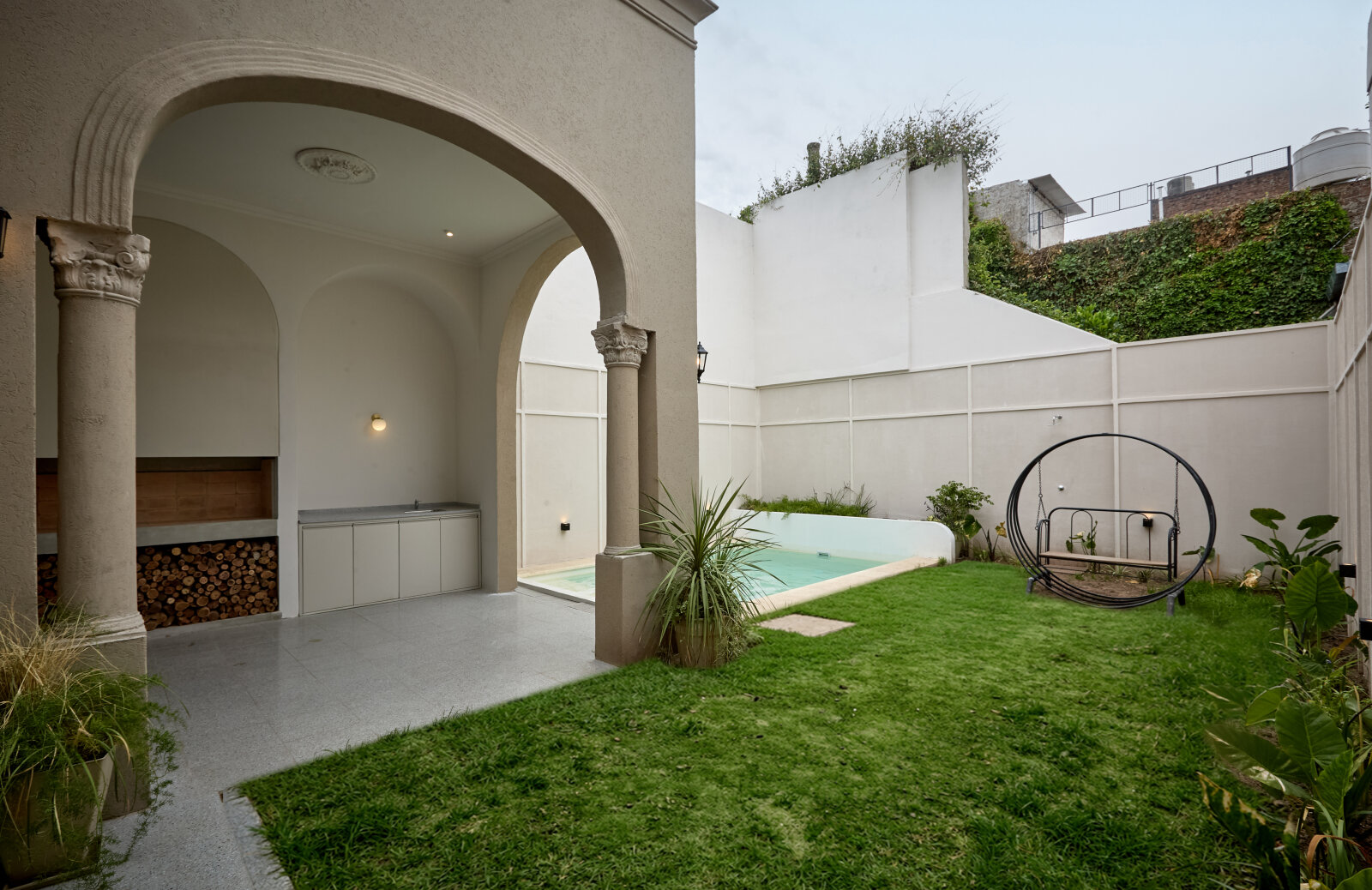 VENTA SARMIENTO 2300 CASA EN DOS PLANTAS 3 DORMITORIOS, 3 BAÑOS CON COCHERA Y PISCINA - 14