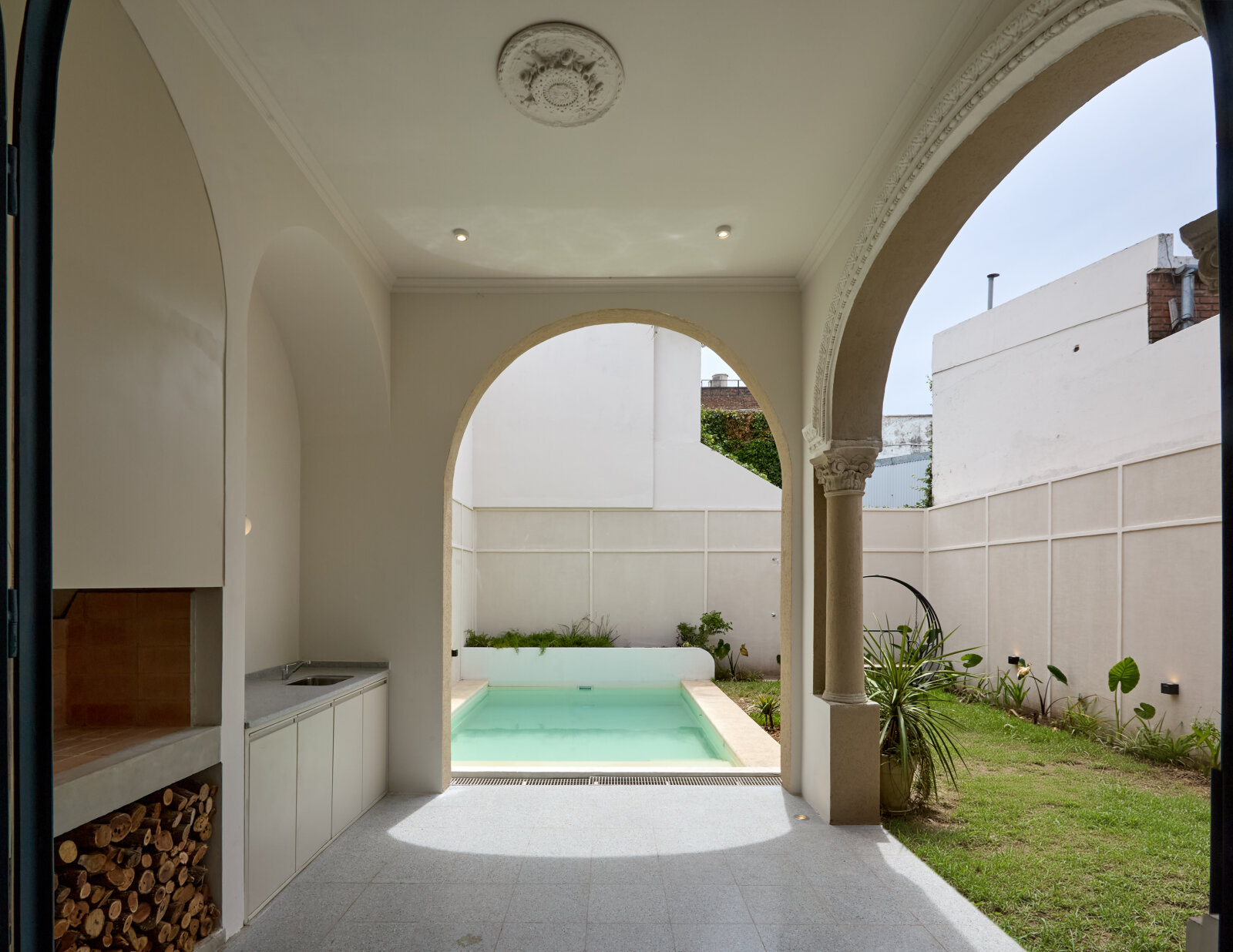 VENTA SARMIENTO 2300 CASA EN DOS PLANTAS 3 DORMITORIOS, 3 BAÑOS CON COCHERA Y PISCINA - 10