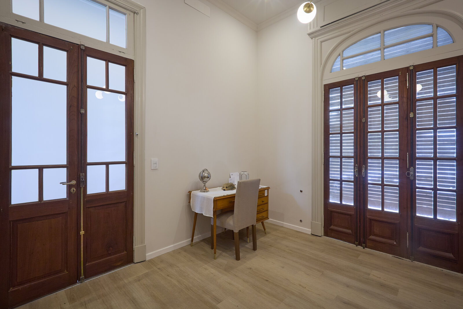 VENTA SARMIENTO 2300 CASA EN DOS PLANTAS 3 DORMITORIOS, 3 BAÑOS CON COCHERA Y PISCINA - 22