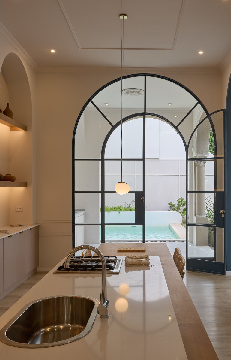 VENTA SARMIENTO 2300 CASA EN DOS PLANTAS 3 DORMITORIOS, 3 BAÑOS CON COCHERA Y PISCINA - 9