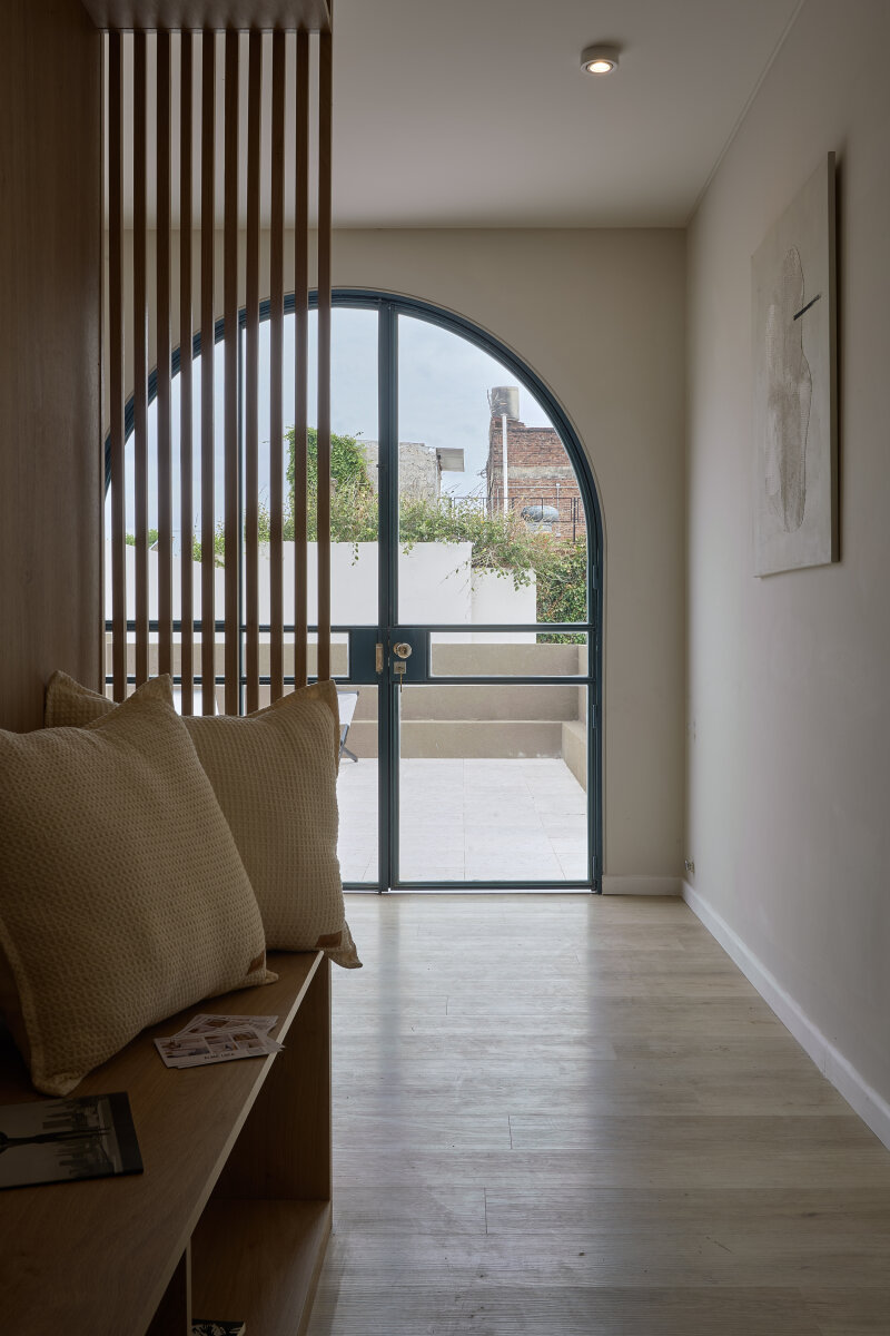 VENTA SARMIENTO 2300 CASA EN DOS PLANTAS 3 DORMITORIOS, 3 BAÑOS CON COCHERA Y PISCINA - 30