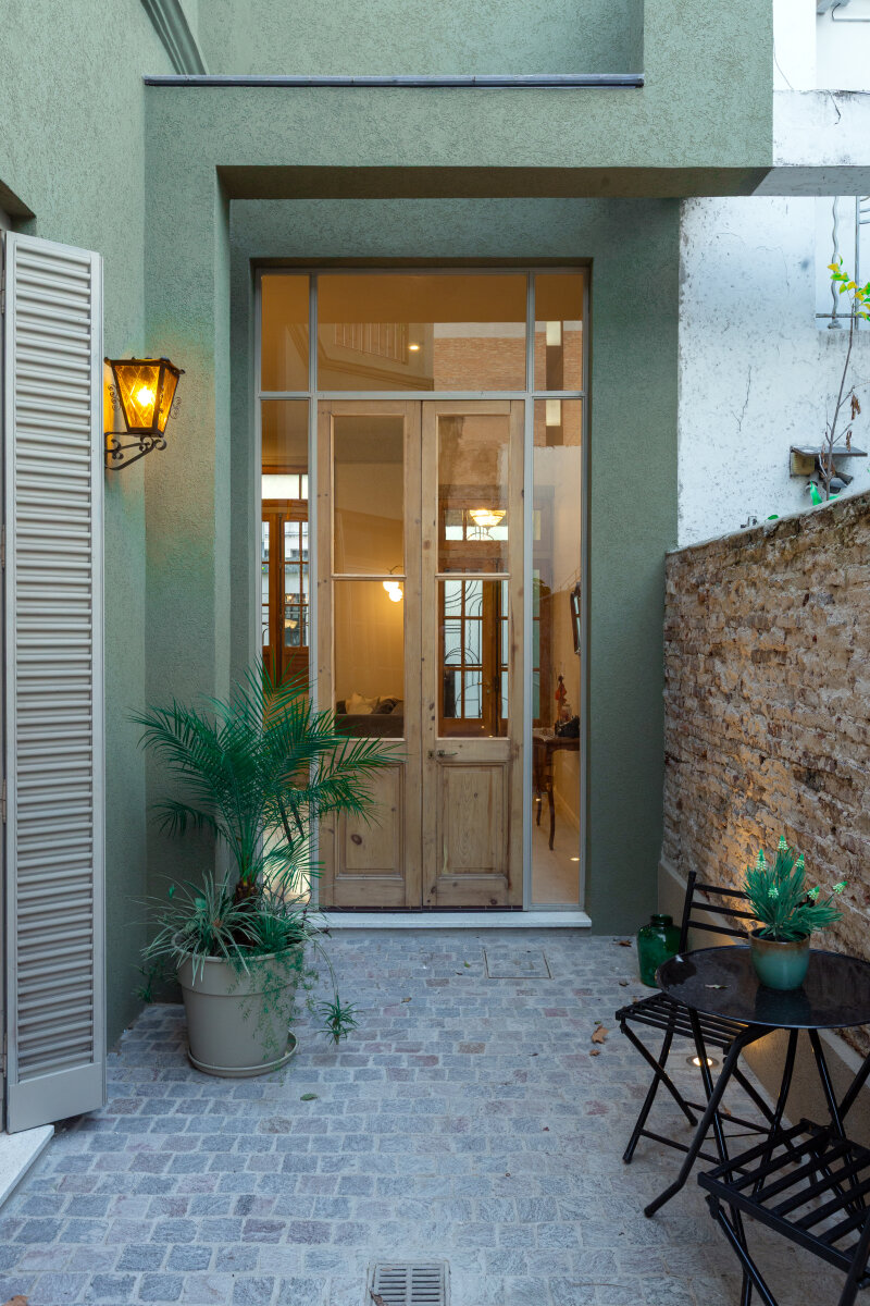 VENTA RICCHIERI 400, CASA DOS PLANTAS, 3 DORMITORIOS, 3 BAÑOS, CON COCHERA. - 20